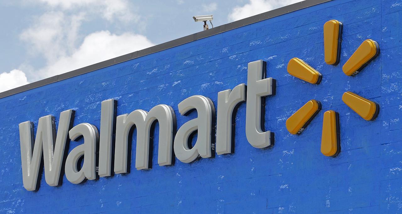 Walmart is a good monitor of how the American consumer is doing: Retail analyst 