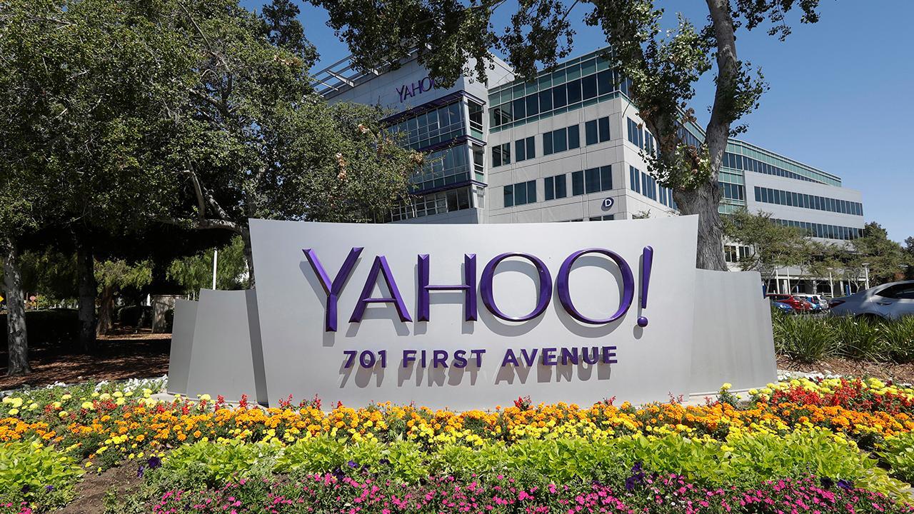 Yahoo reaches settlement; McDonald's expands breakfast menu