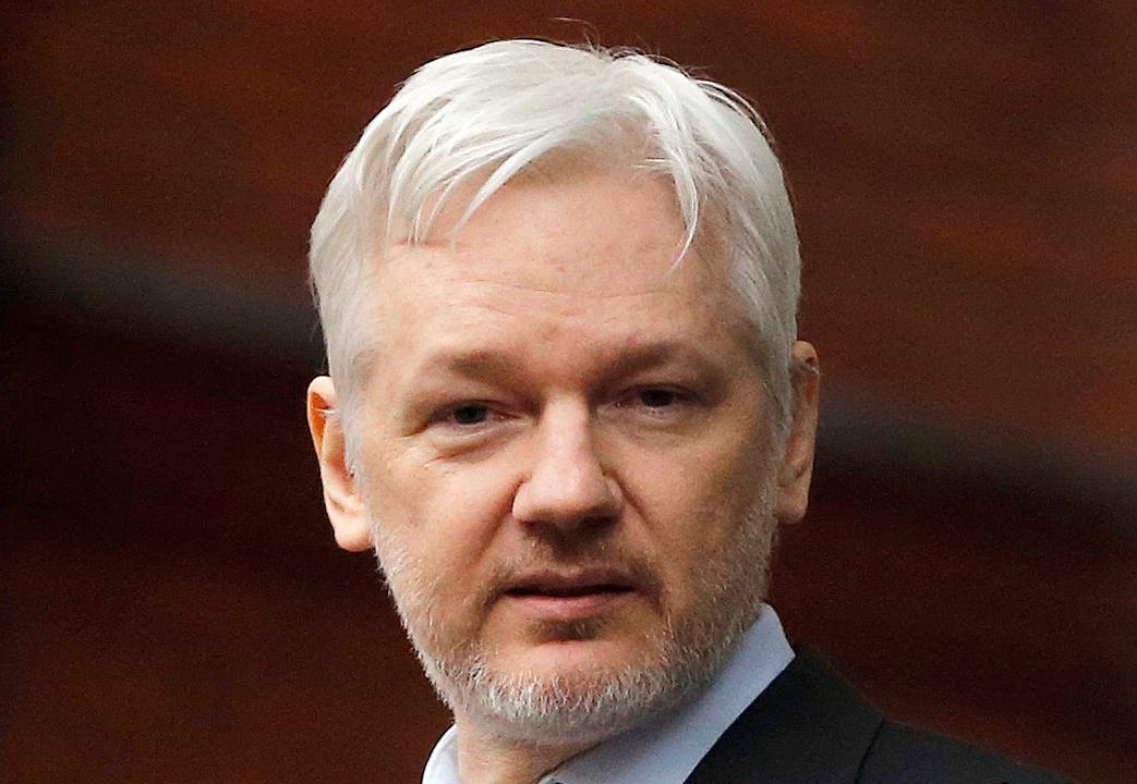 WikiLeaks' Julian Assange arrest draws parallels to Manuel Noriega