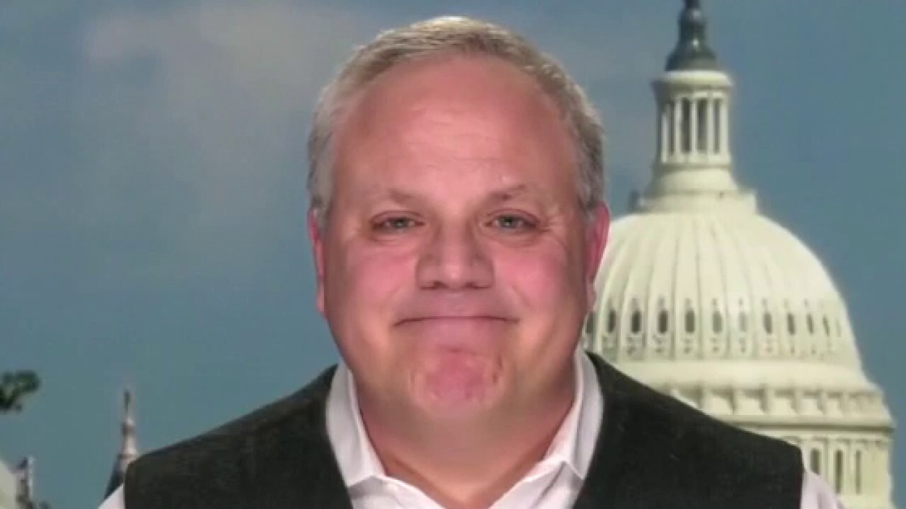 Former Interior Secretary calls Democrats' infrastructure bill a 'bait and switch'