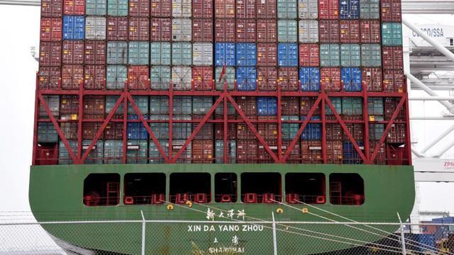 What is the incentive for China to reach a major deal on trade?