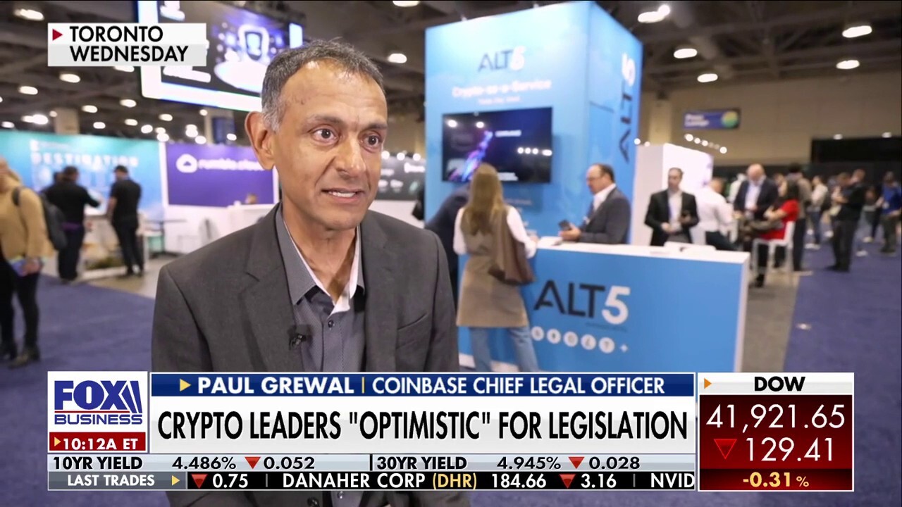 FOX Business correspondent Lauren Simonetti dives into what crypto leaders are 'optimistic' for as they gather at the Consensus 2025 summit in Canada on 'Varney & Co.'