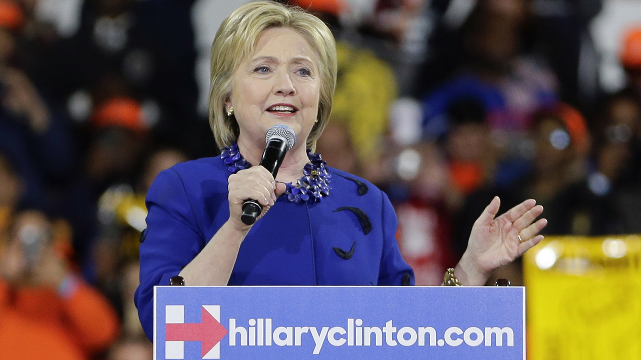 Clinton to call for ‘clawback’ of tax benefits for companies outsourcing jobs