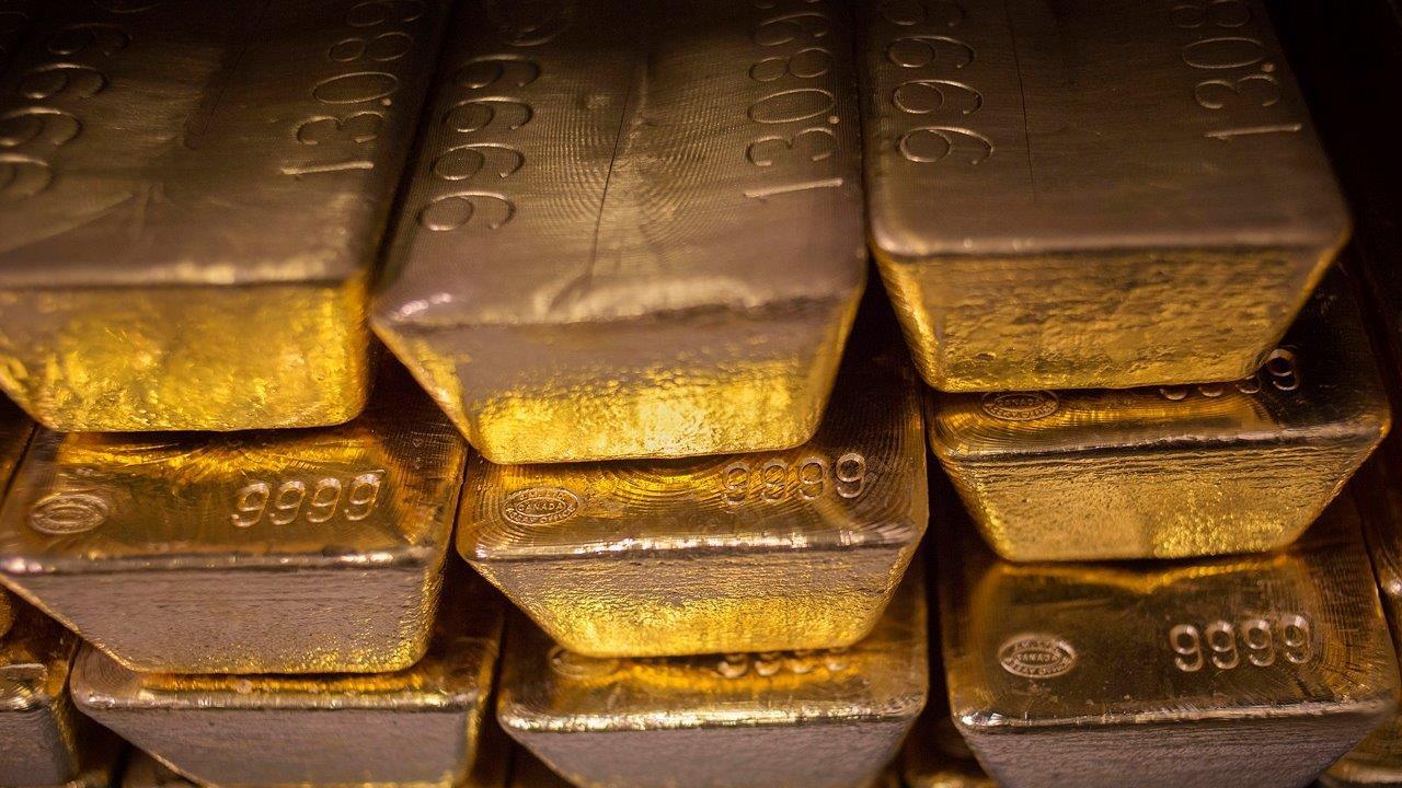 Goldman Sachs says to sell gold now | Fox Business Video