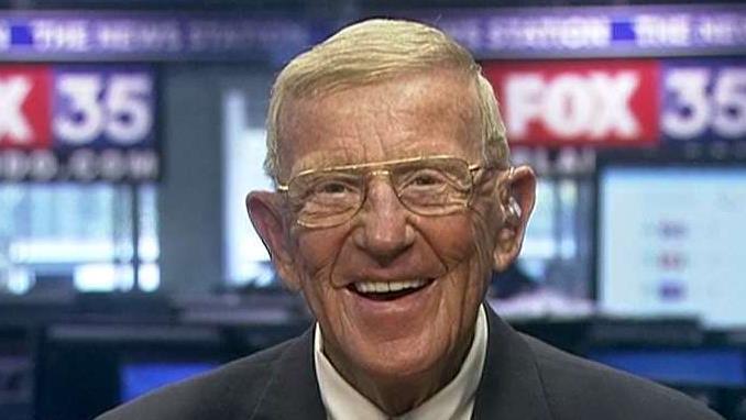 Lou Holtz on NCAA basketball scandal: It's absolutely criminal  