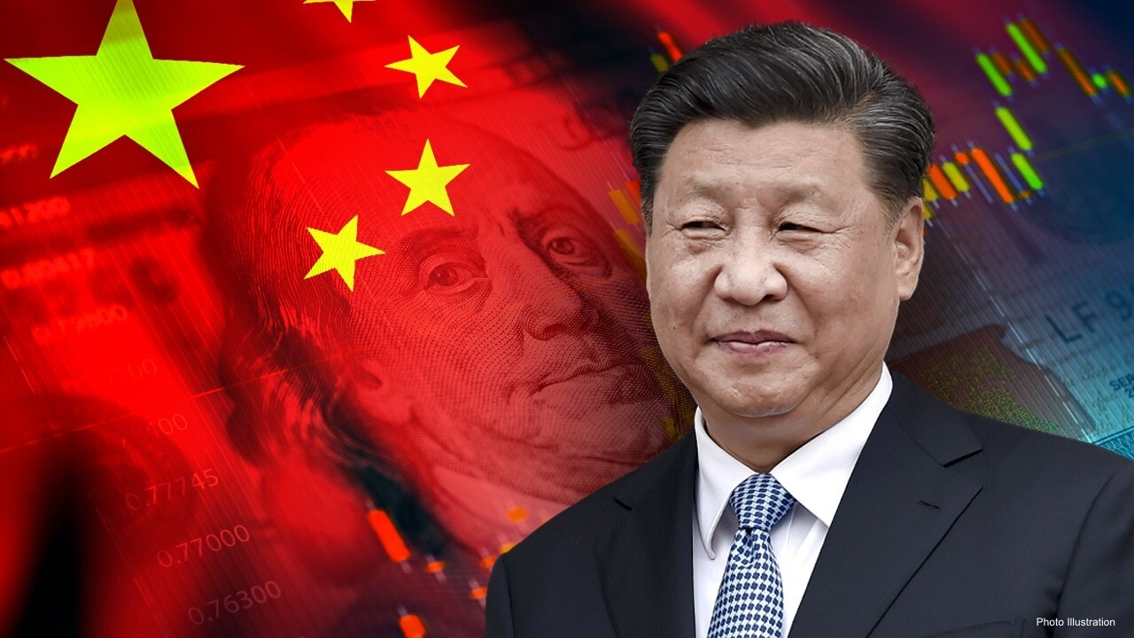 'The Art of The New Cold War' author Lee Steinhauer discusses whether China's economy is in danger of a downward spiral on 'Varney & Co.'