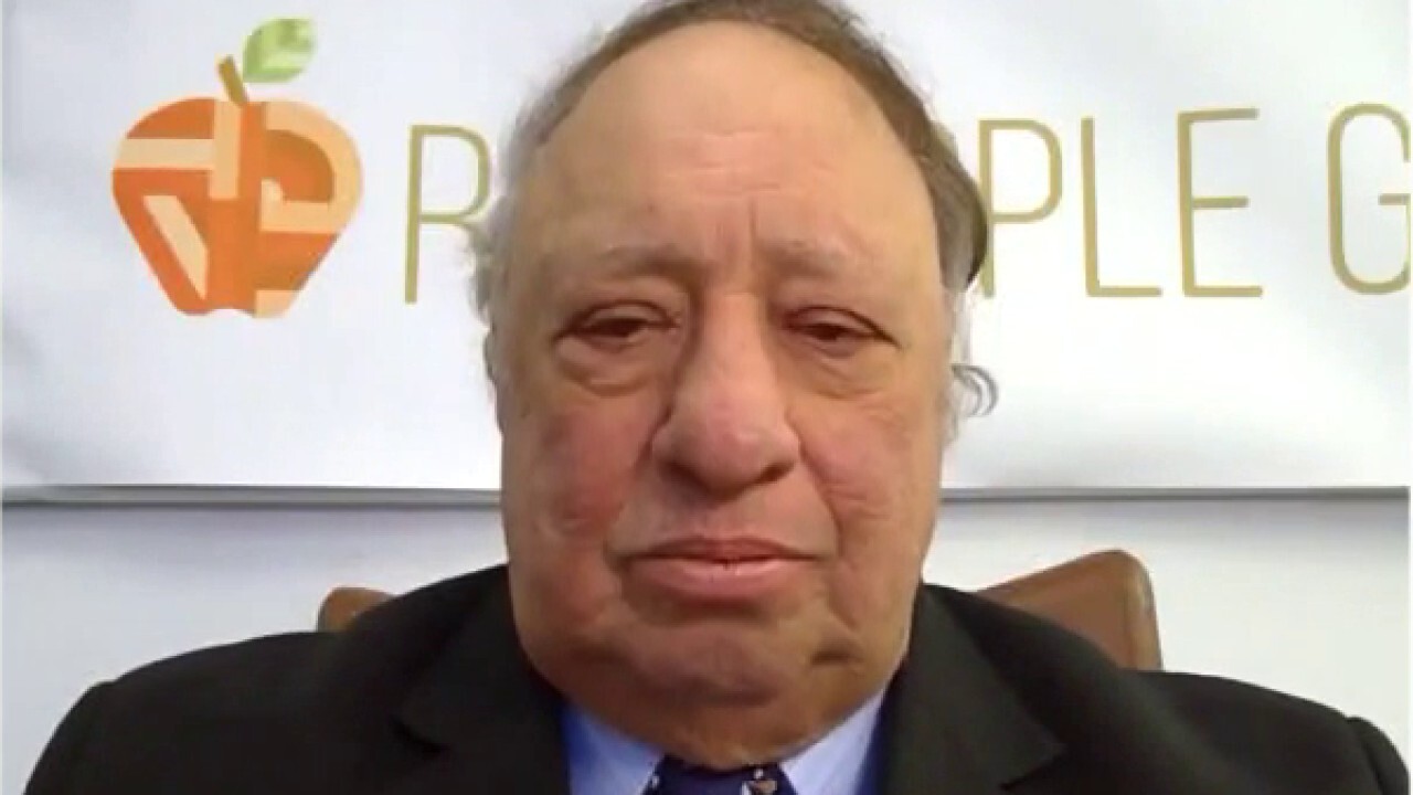 Gristedes Foods CEO John Catsimatidis shares his devotion to catching a New York City burglar and addresses rising inflation and supply shortages across the nation.