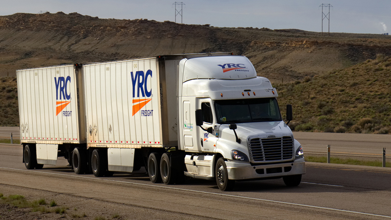 How has the coronavirus pandemic impacted the trucking industry?