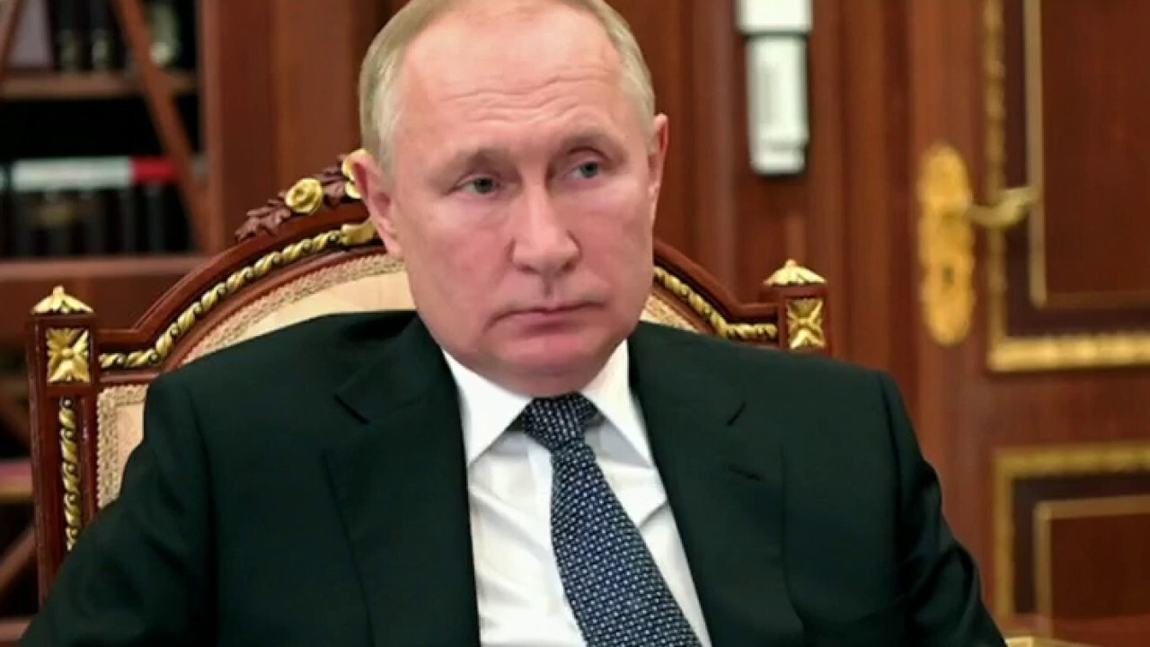 Putin has two burns going on: Retired U.S. Navy admiral