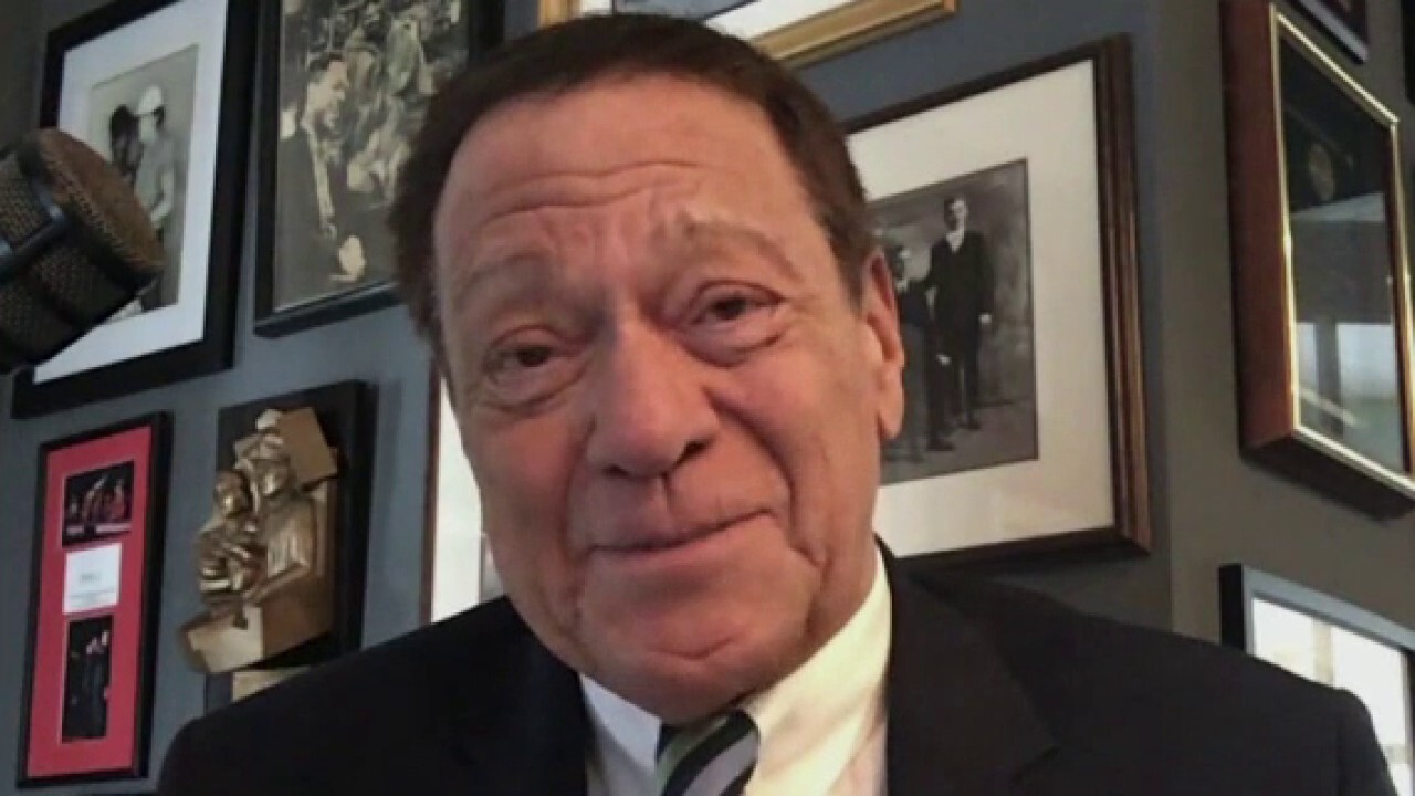 Joe Piscopo: 'SNL' making jokes across the aisle was ‘nice to see’