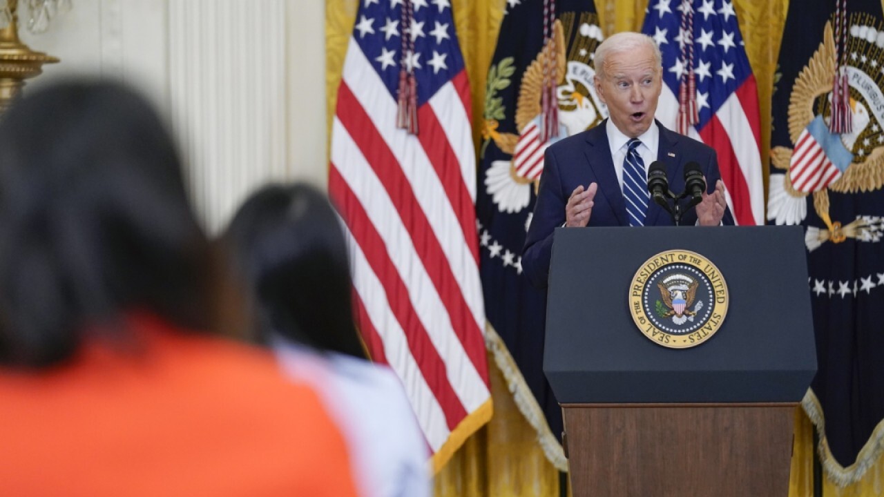 Joe Biden is more scripted than Trump was: Lee Carter 