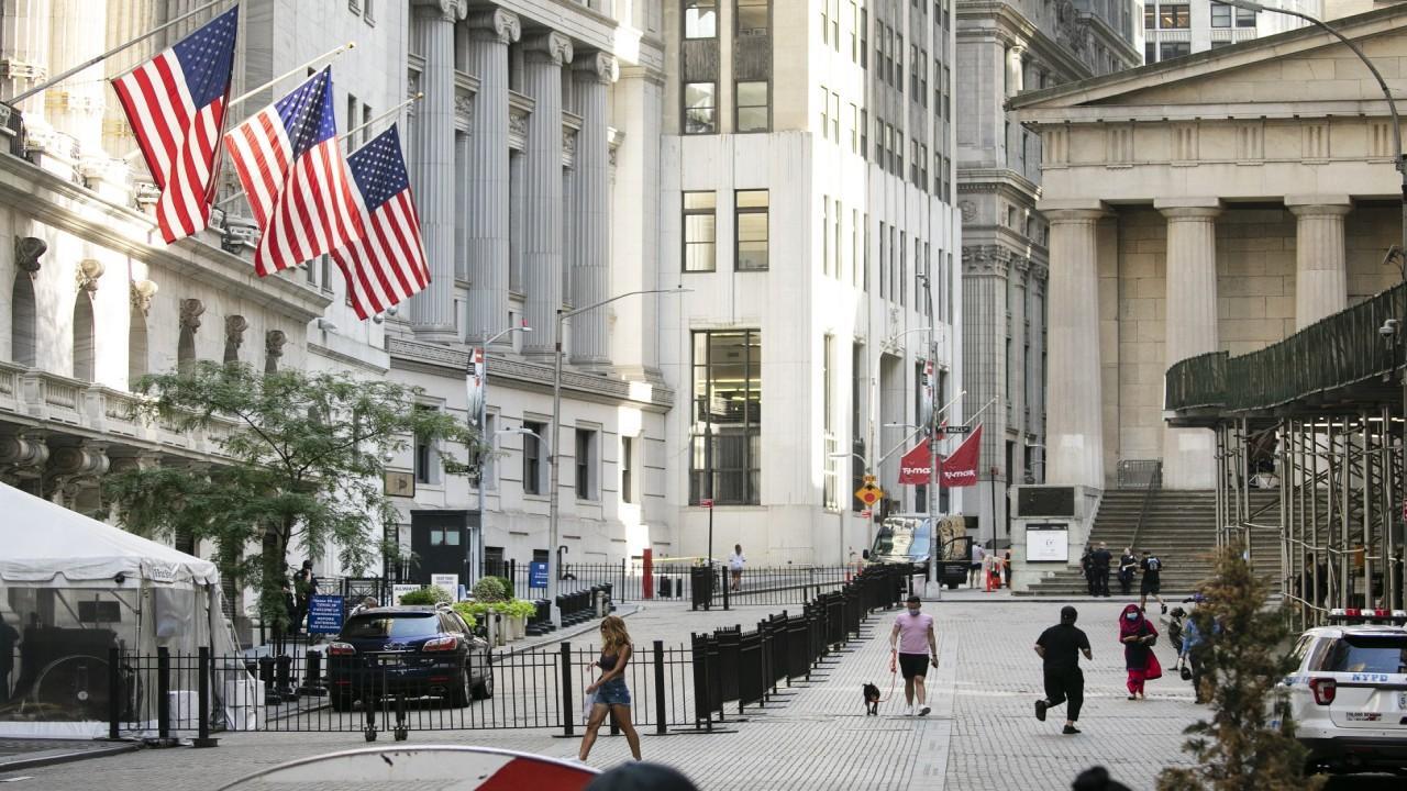New York Democrats push for Wall Street tax