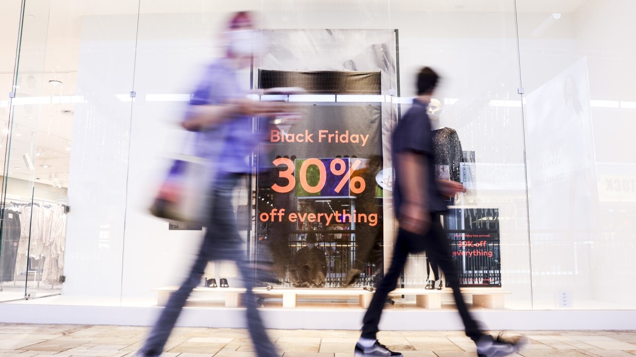 COVID variant could have 'profound' effect on shopping season: Flickinger