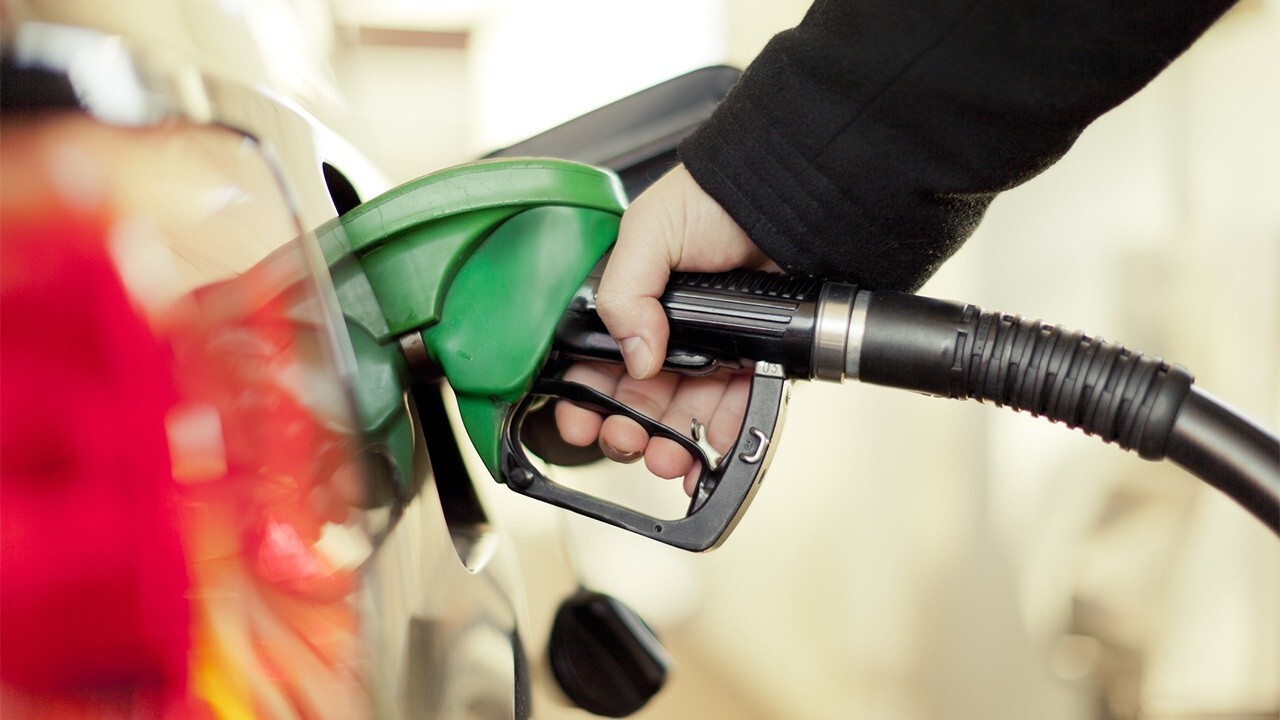 Labor Day weekend travelers face high gas prices 