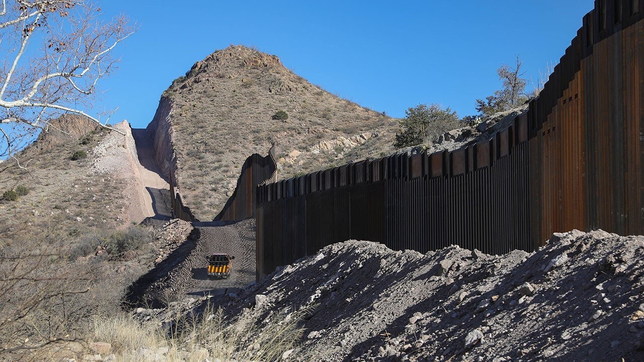 Biden administration continues to 'allow' border crisis: Texas AG