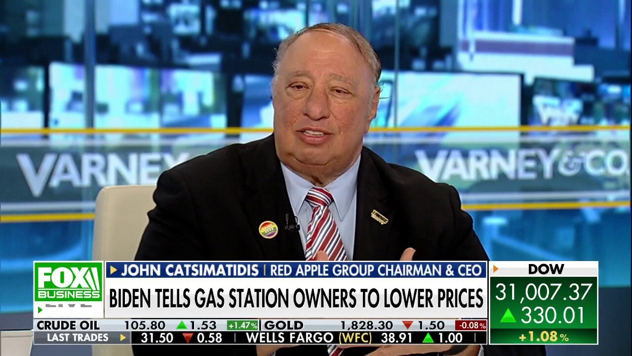 Red Apple Group Chairman and CEO John Catsimatidis provides insight into how Biden is handling record-high gas prices amid inflation. 