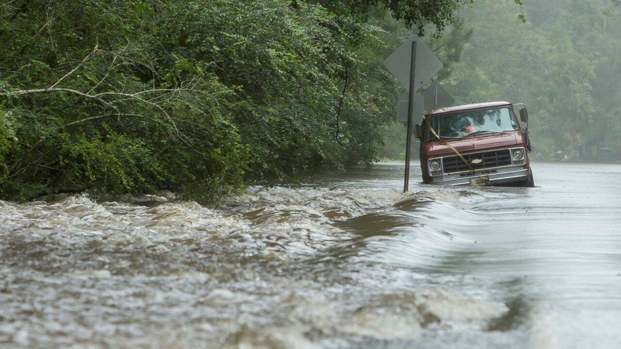 Rescue efforts continue in Louisiana after Harvey
