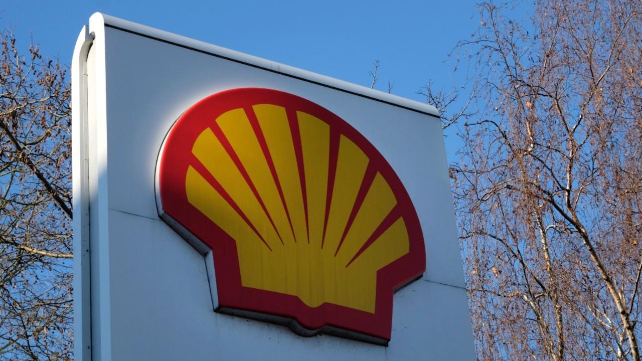 Royal Dutch Shell to cut thousands of jobs by end of 2022; Boeing to move 787 Dreamliner production to South Carolina
