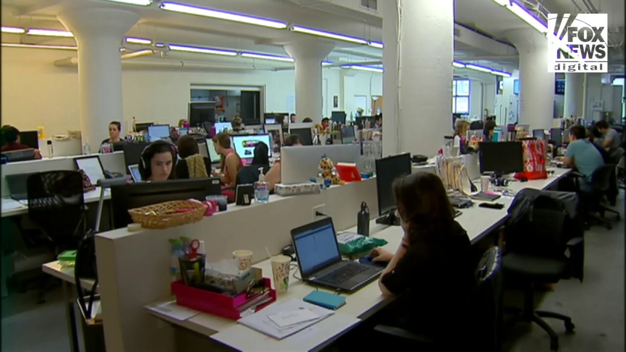 Fox Business Briefs 8/21