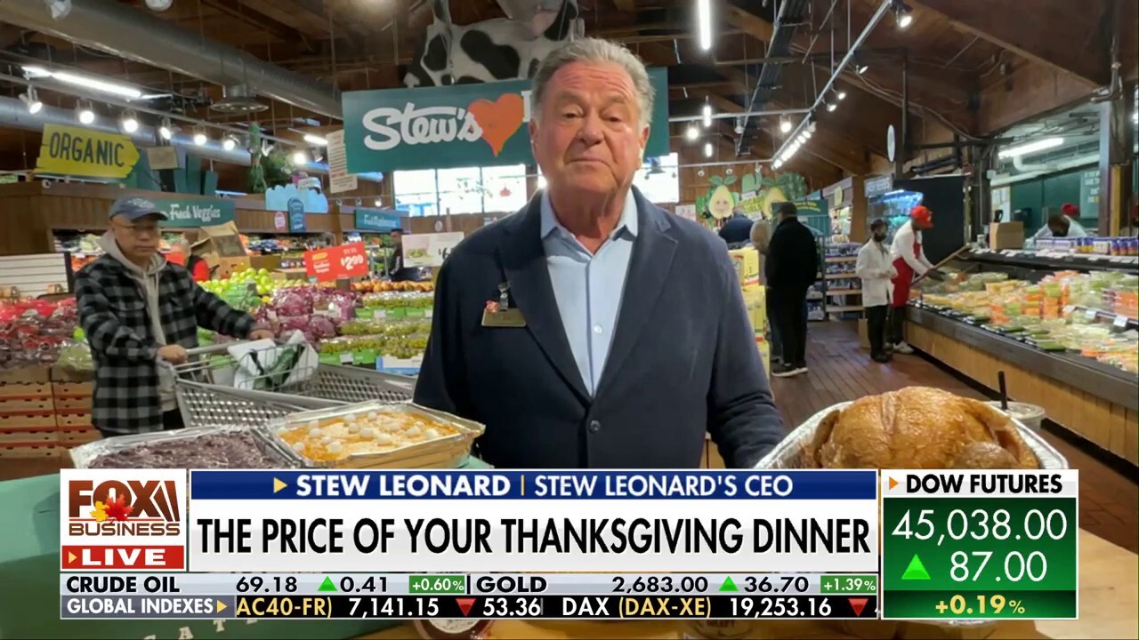 Thanksgiving is one of the 'most inexpensive meals of the year,' grocery chain CEO says