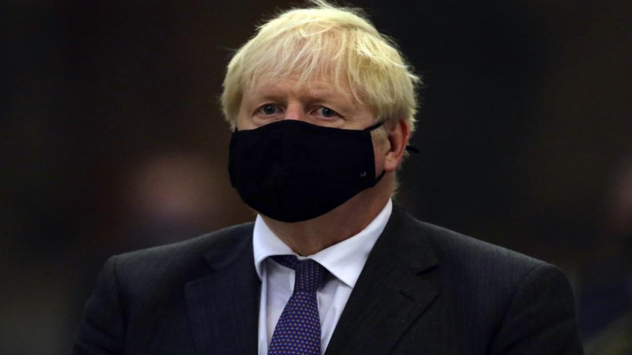 Boris Johnson to announce curfew on pubs across England 