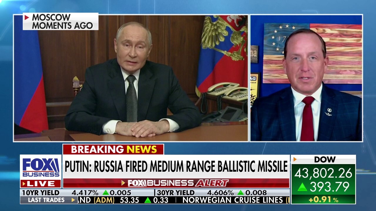 US Army vet floats the need for 'calm, cool heads' following firing of Russian ballistic missile