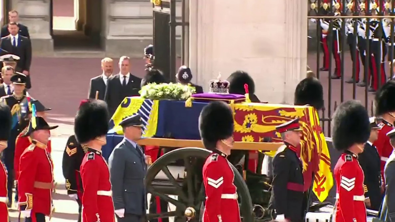 Britons queue for hours to bid farewell to Queen Elizabeth II as she lies in state