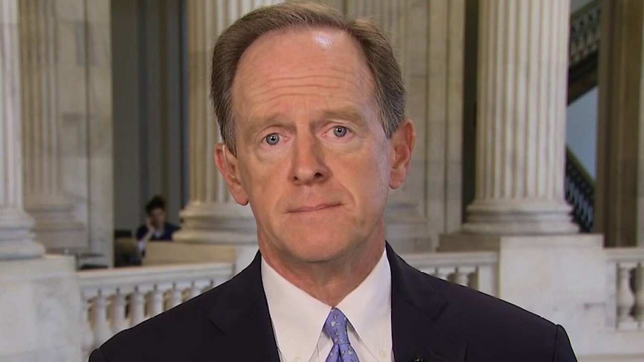 Sen. Toomey: Risk of recession has gone up 'significantly'