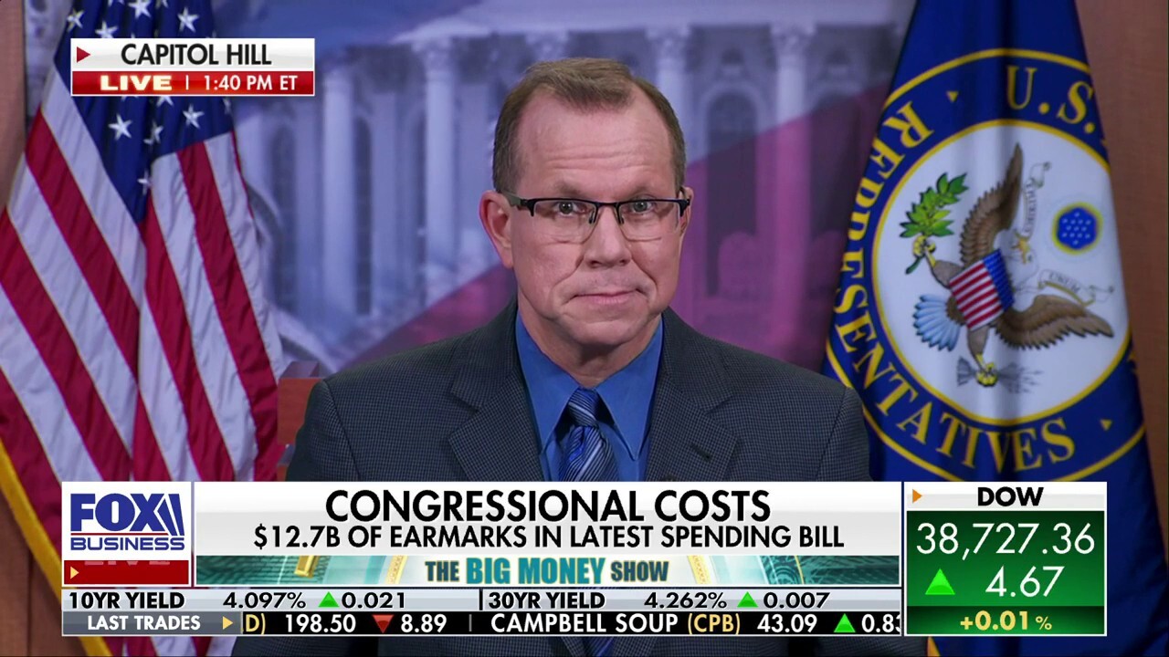 Fox News senior congressional correspondent Chad Pergram reports from Capitol Hill, where Republicans liken Democrats' spending to 'cocaine.'