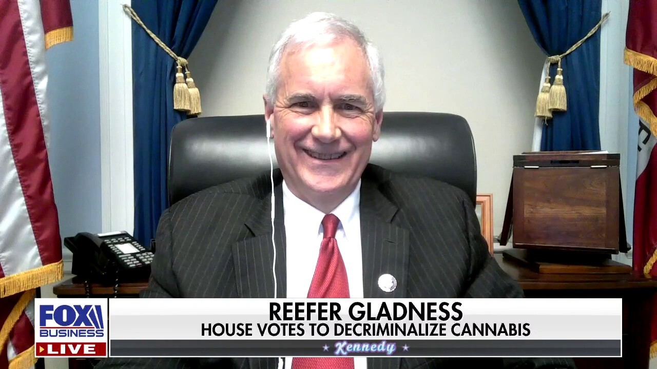 California Republican Rep. Tom McClintock provides insight on a cannabis bill being evaluated by Congress on ‘Kennedy.’