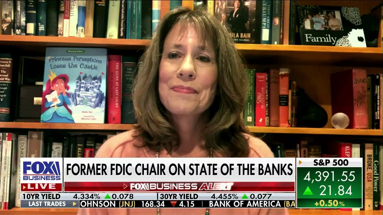 The Federal Reserve should hit 'pause':  Sheila Bair