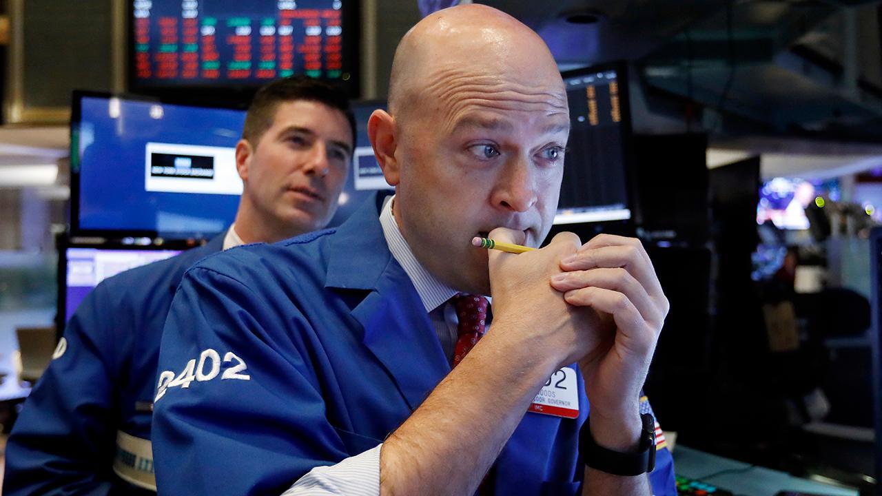 Dow plummets on trade confusion, slowdown concerns