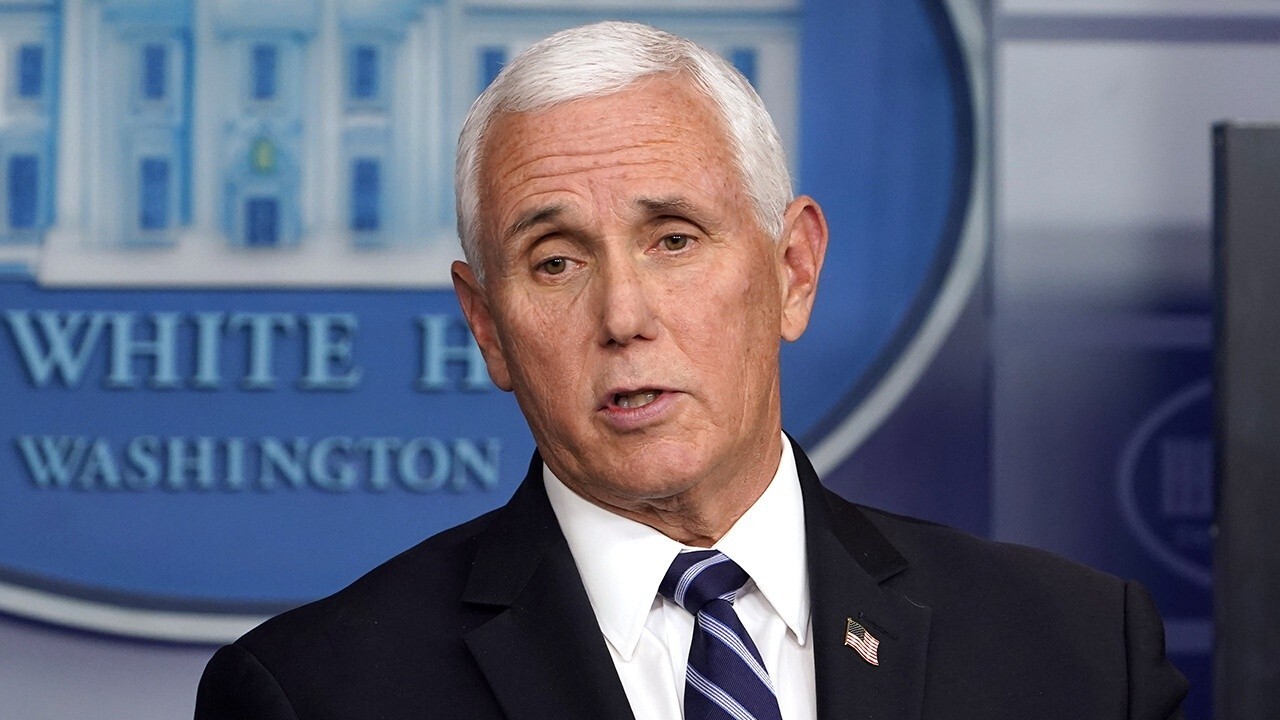 Former V.P. Mike Pence discovered classified documents in his Indiana home amid Biden's classified documents scandal. Fox News congressional correspondent Aishah Hasnie with more.