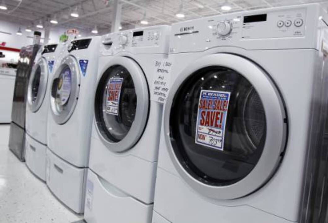 Durable goods orders fall in April