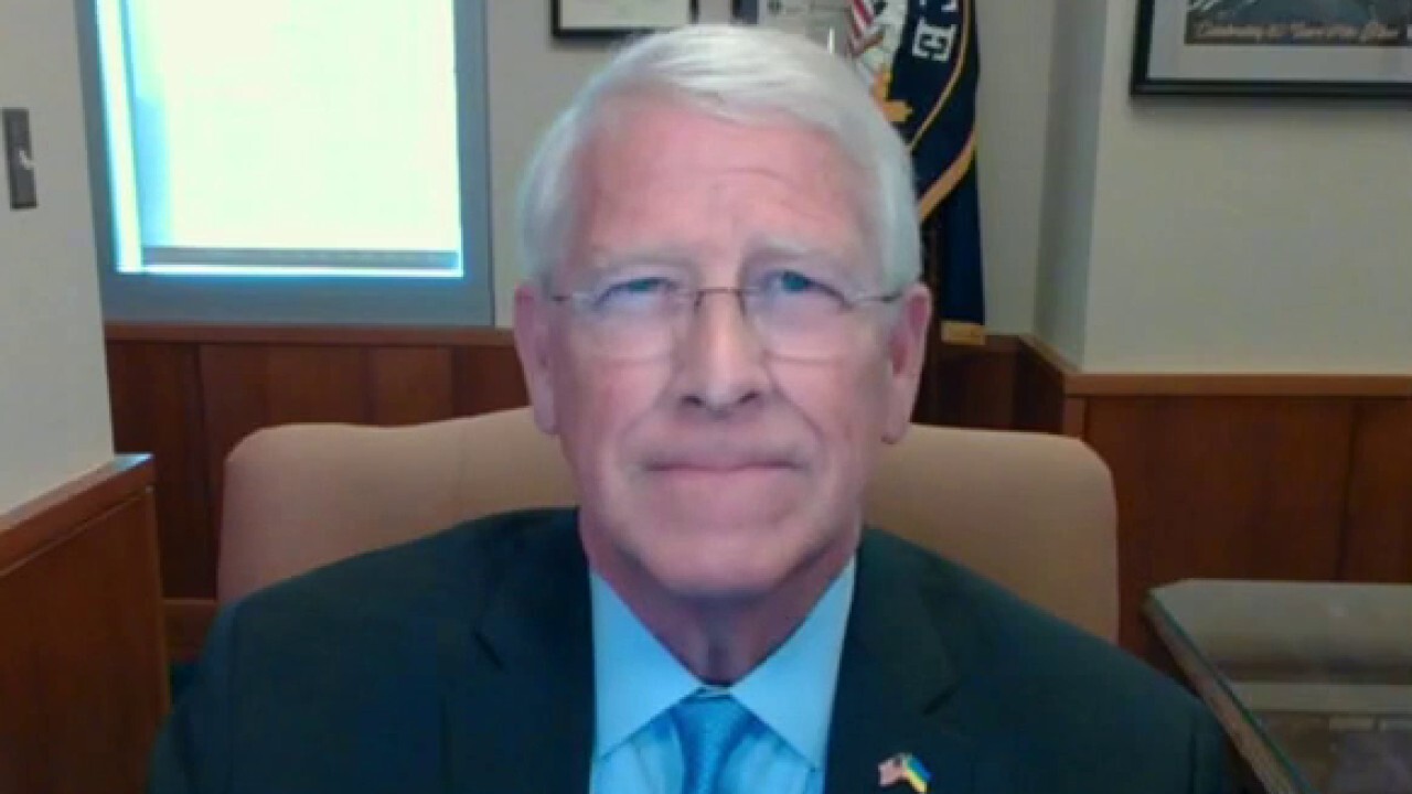 Mississippi Republican Sen. Roger Wicker calls out President Biden's energy policies and reacts to China's relationship with Russia on 'Kudlow.'