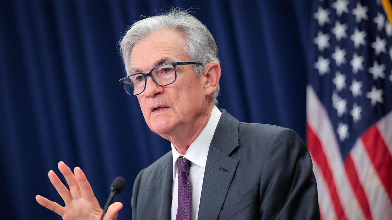 Jerome Powell delivers remarks after announcing the Feds decision on interest rates.
