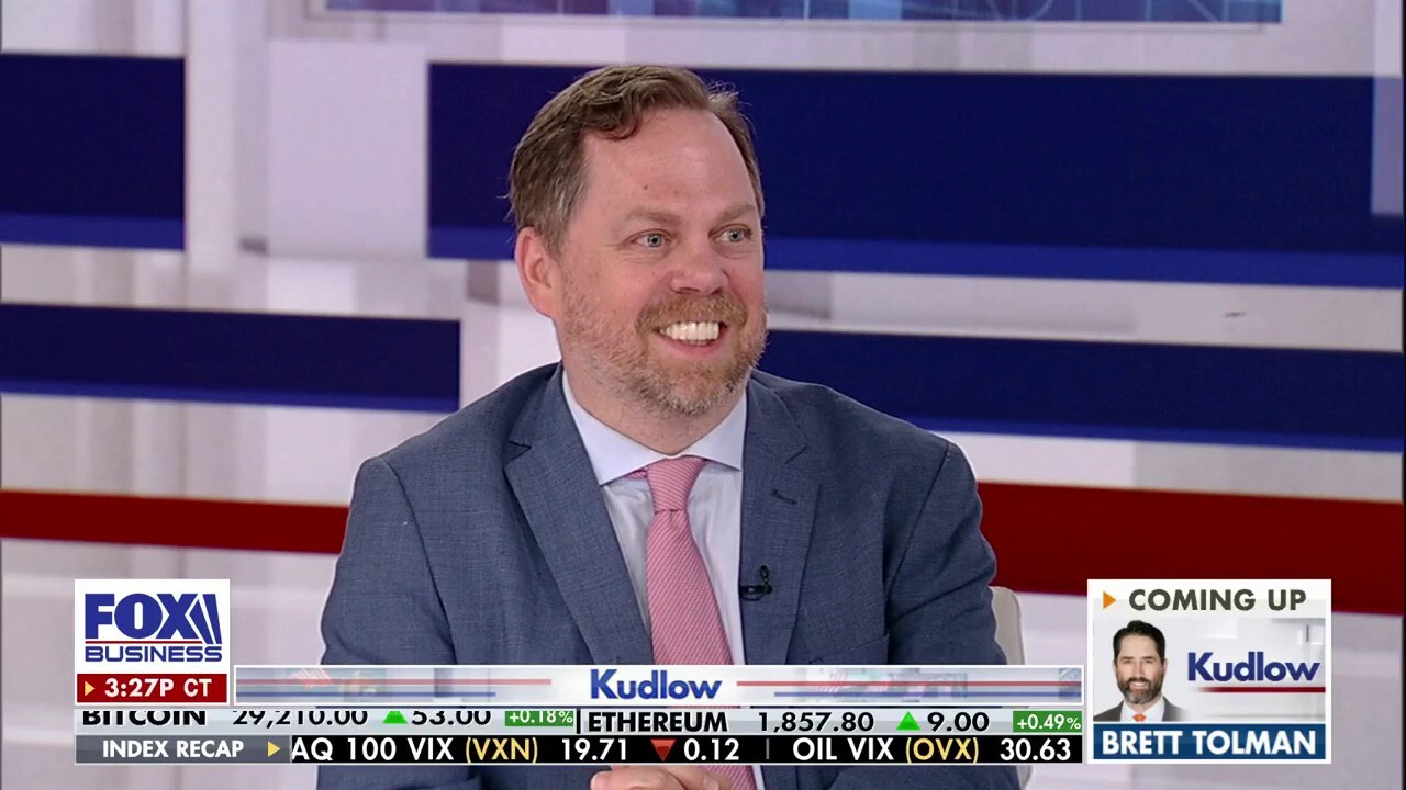  Breitbart economics and finance editor John Carney provides insight on the state of the economy under President Biden on 'Kudlow.'