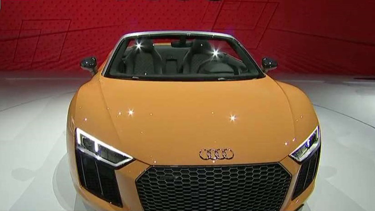 Audi's R8 Spyder wows at New York Auto Show