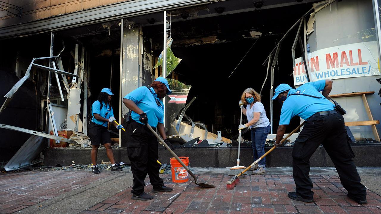 Former Walmart US CEO: Small businesses will have 'very difficult' time surviving looting
