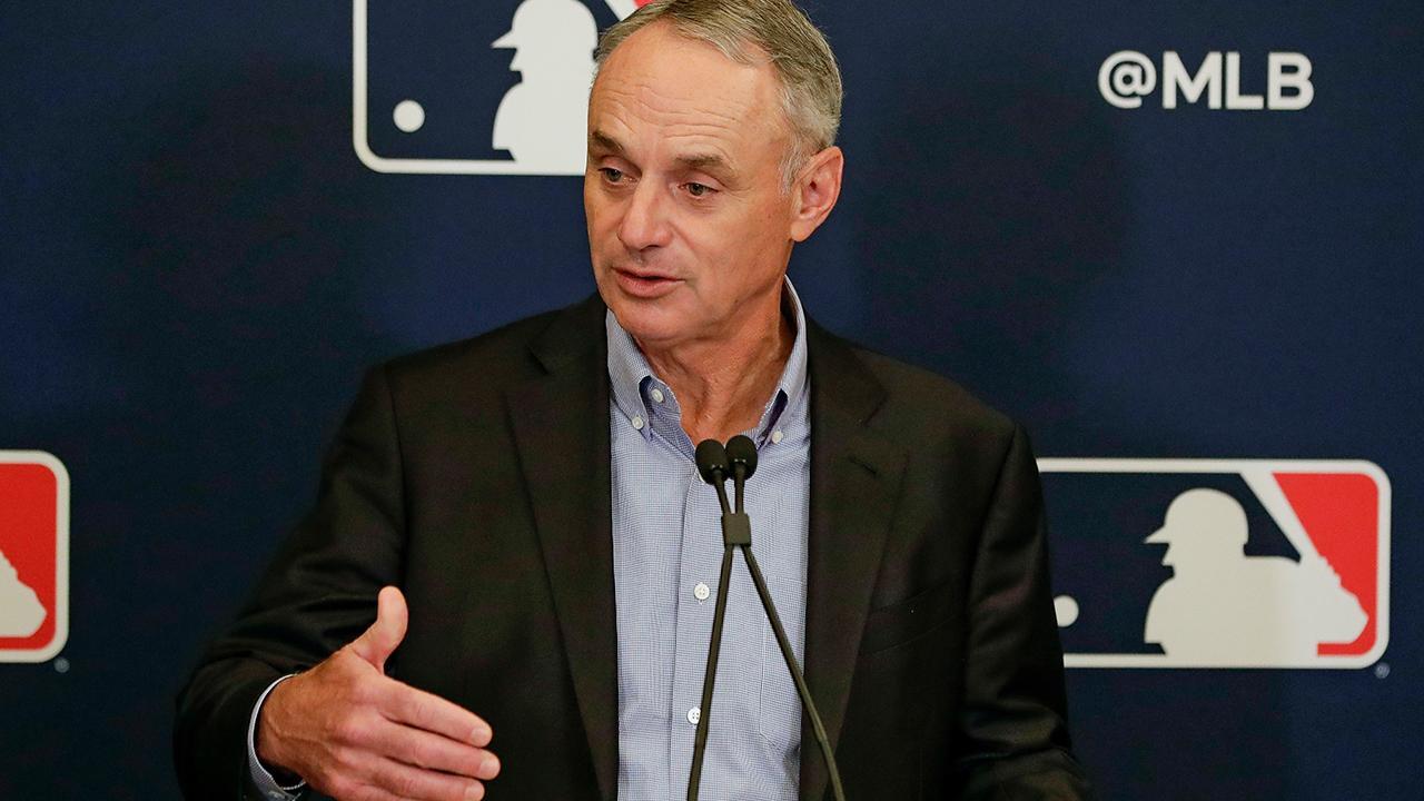 MLB commissioner presenting new 2020 season plan to players union, including salary cuts 