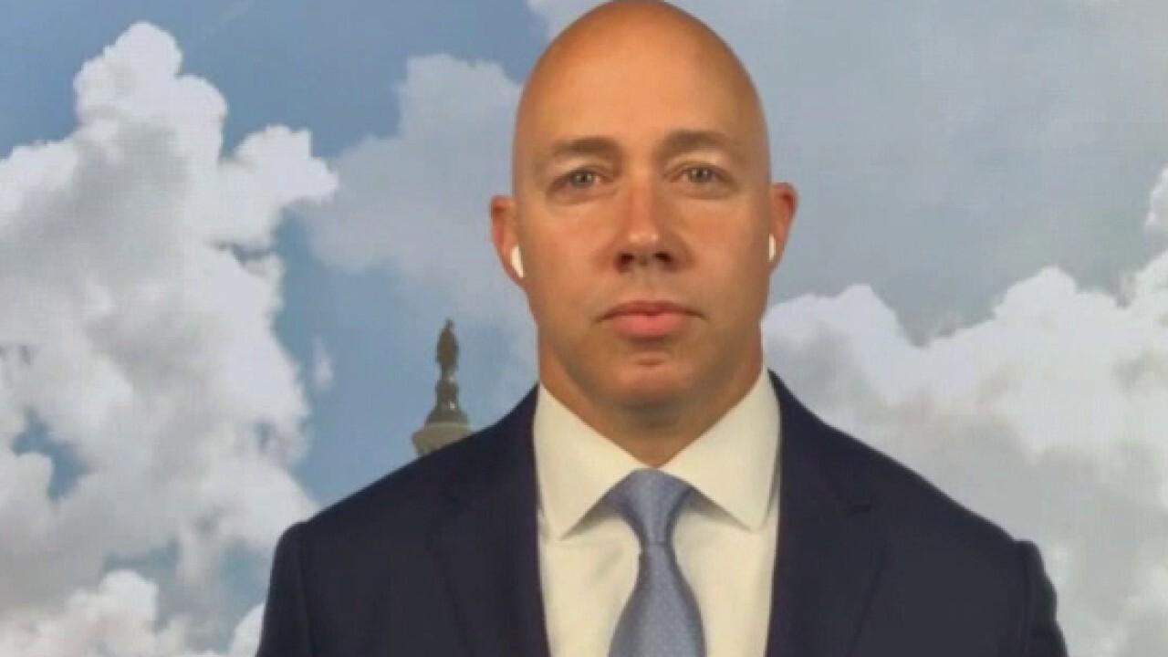  Rep. Brian Mast: This is what we need to tell Russia