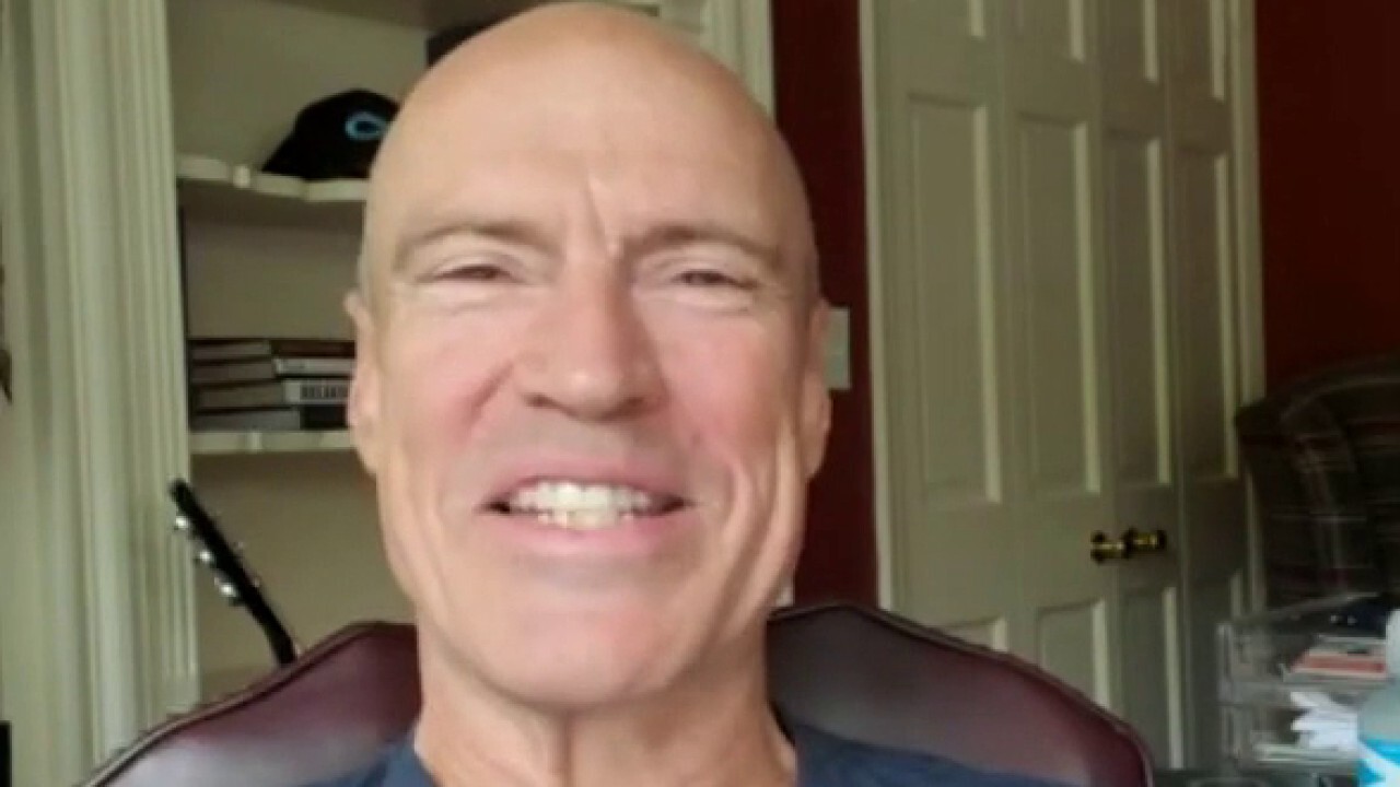 Hockey legend Mark Messier: Athletes can 'control' their own memorabilia using new website