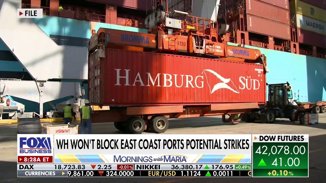 Lydia Hu reports on a potential port strike ahead of the holidays on ‘Mornings with Maria.’