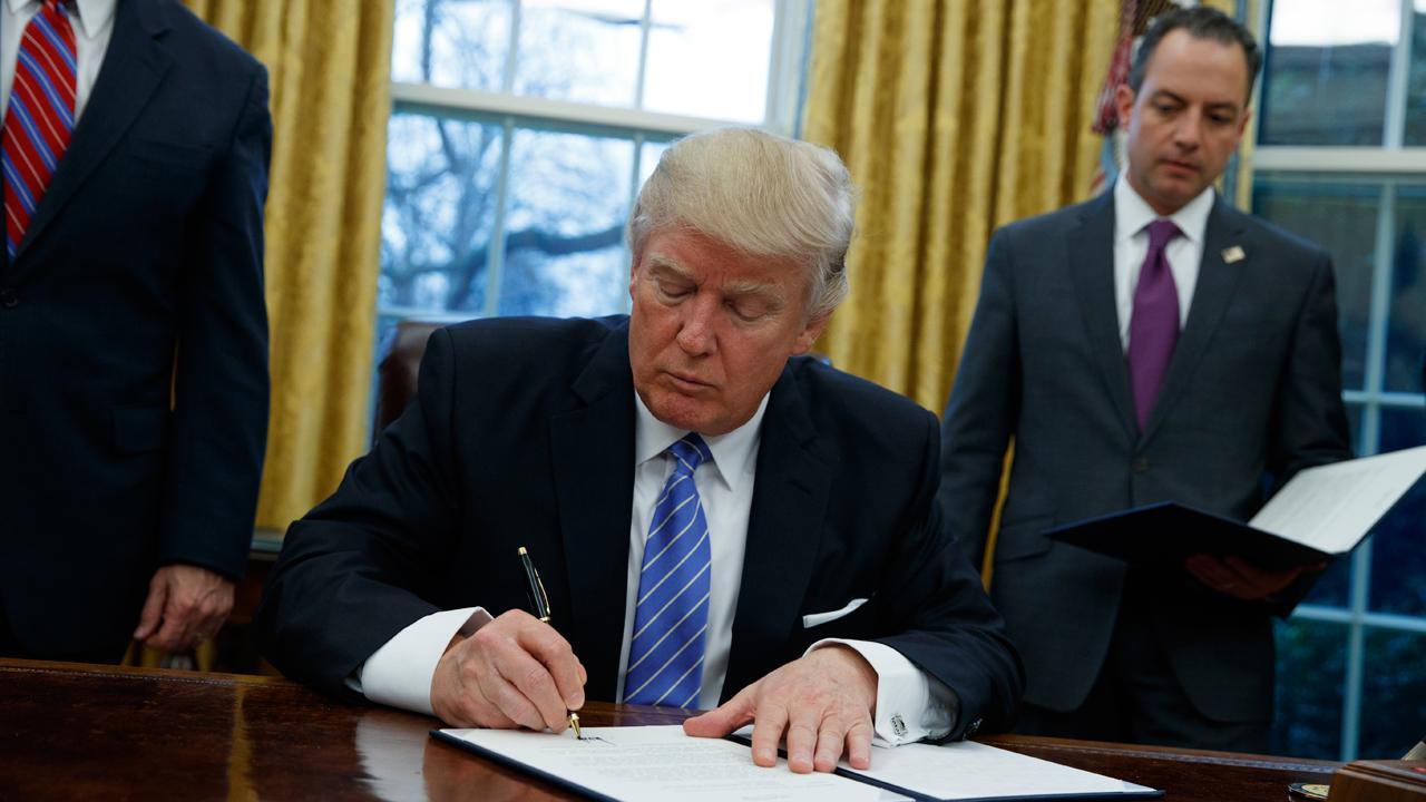 Trump signs executive orders 