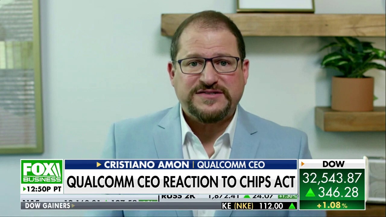 Cristiano Amon discusses what the $52 billion chips package means for his business and if the bill will resolve supply chain disruptions on 'The Claman Countdown.'