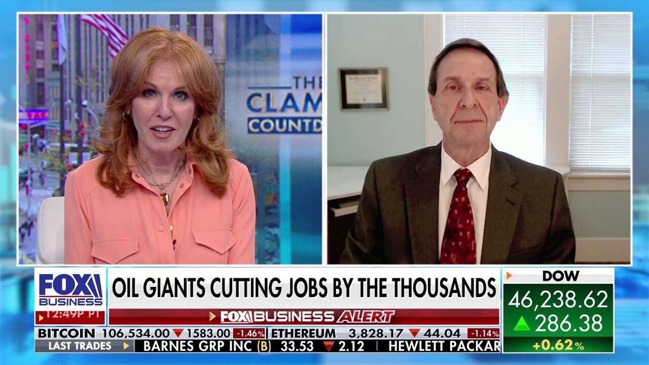 Andy Lipow says he expects gas prices to drop below $3.00 a gallon next week 