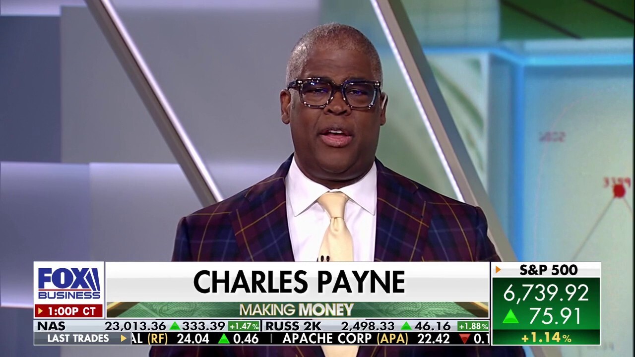 Charles Payne: Money just keeps flowing in