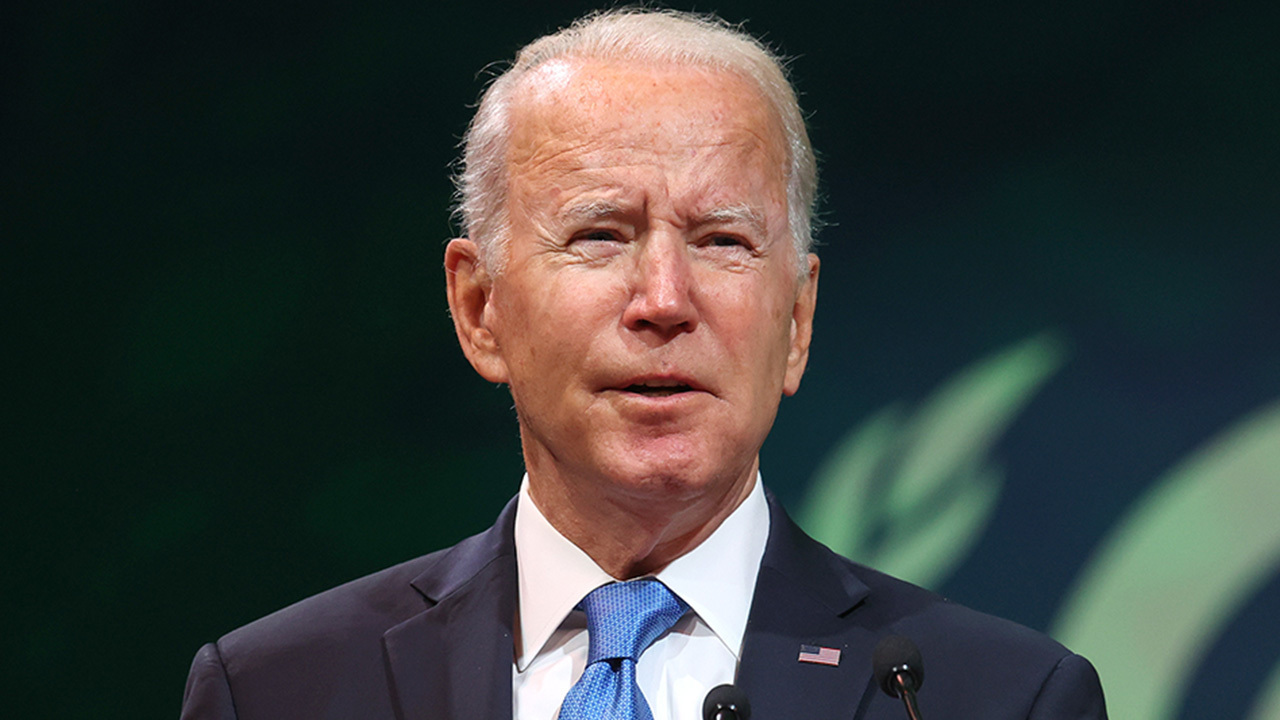 Biden White House defends payments to migrants