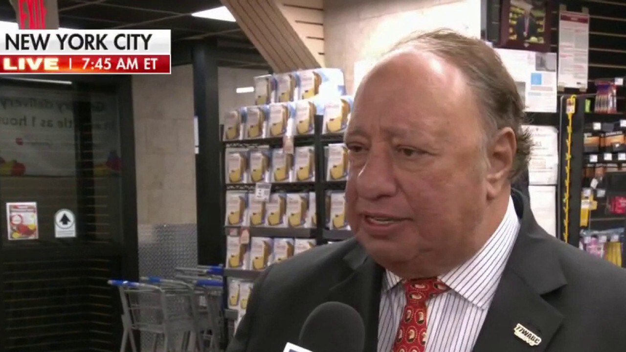 FOX Business' Madison Alworth speaks with John Catsimatidis, the billionaire owner and CEO of New York City supermarket chain Gristedes, about rising prices. 