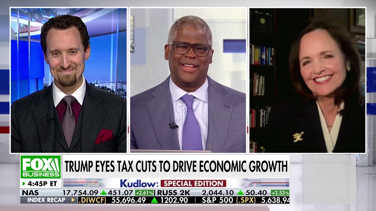 Americans will keep faith with President Trump, economic expert predicts